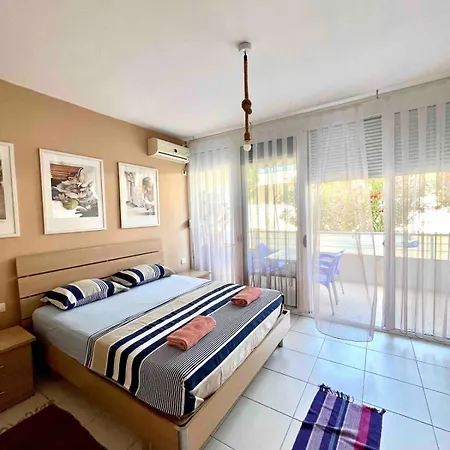 Wake Up By The Sea-beachfront In Qerret, Albania 格勒姆