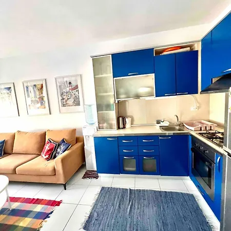 Wake Up By The Sea-beachfront In Qerret, Albania Apartament Golem (Tirana)