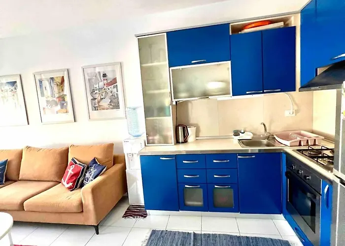 Wake Up By The Sea-beachfront In Qerret, Albania Appartement Golem (Tirana)