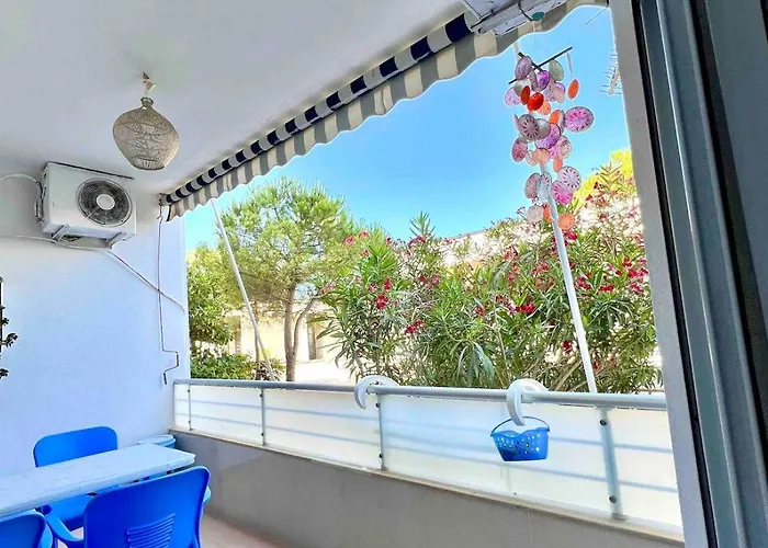 Wake Up By The Sea-beachfront In Qerret, Albania Appartement Golem (Tirana)
